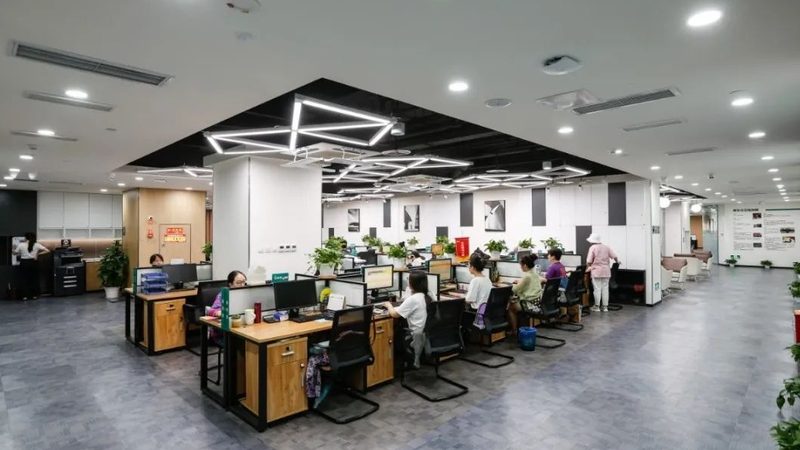 小标题：瑜伽教练培训，行业背景解读