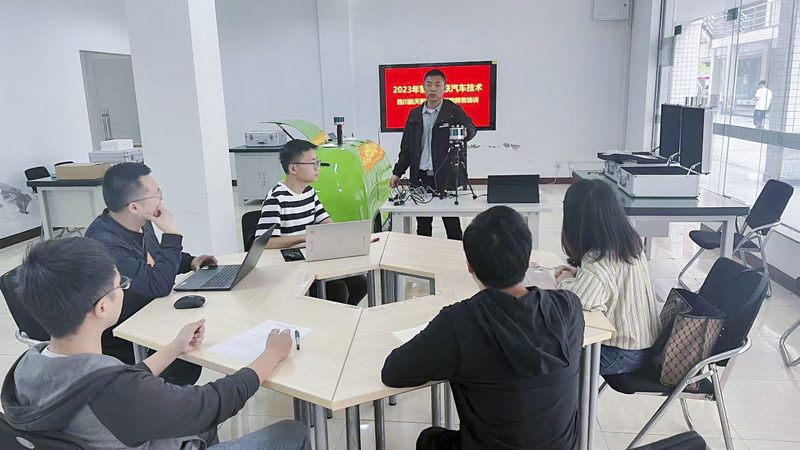电工证培训费用：揭秘背后的成本构成与价值