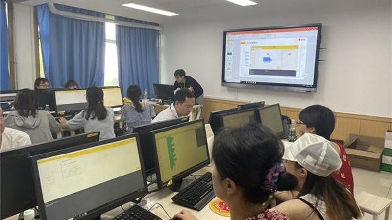 叉车安全规范标准：保障作业安全的关键